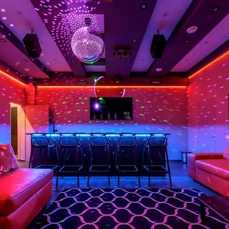 Party Luxury 3br Sea View In Arcadia オデッサ